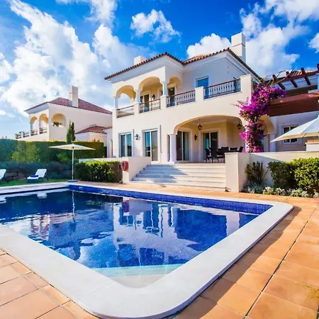 Monte Rei Villa *